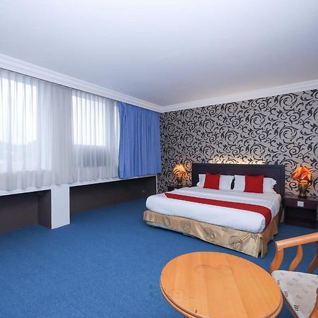 Super Oyo 89604 City Home Stay Miri Extérieur photo