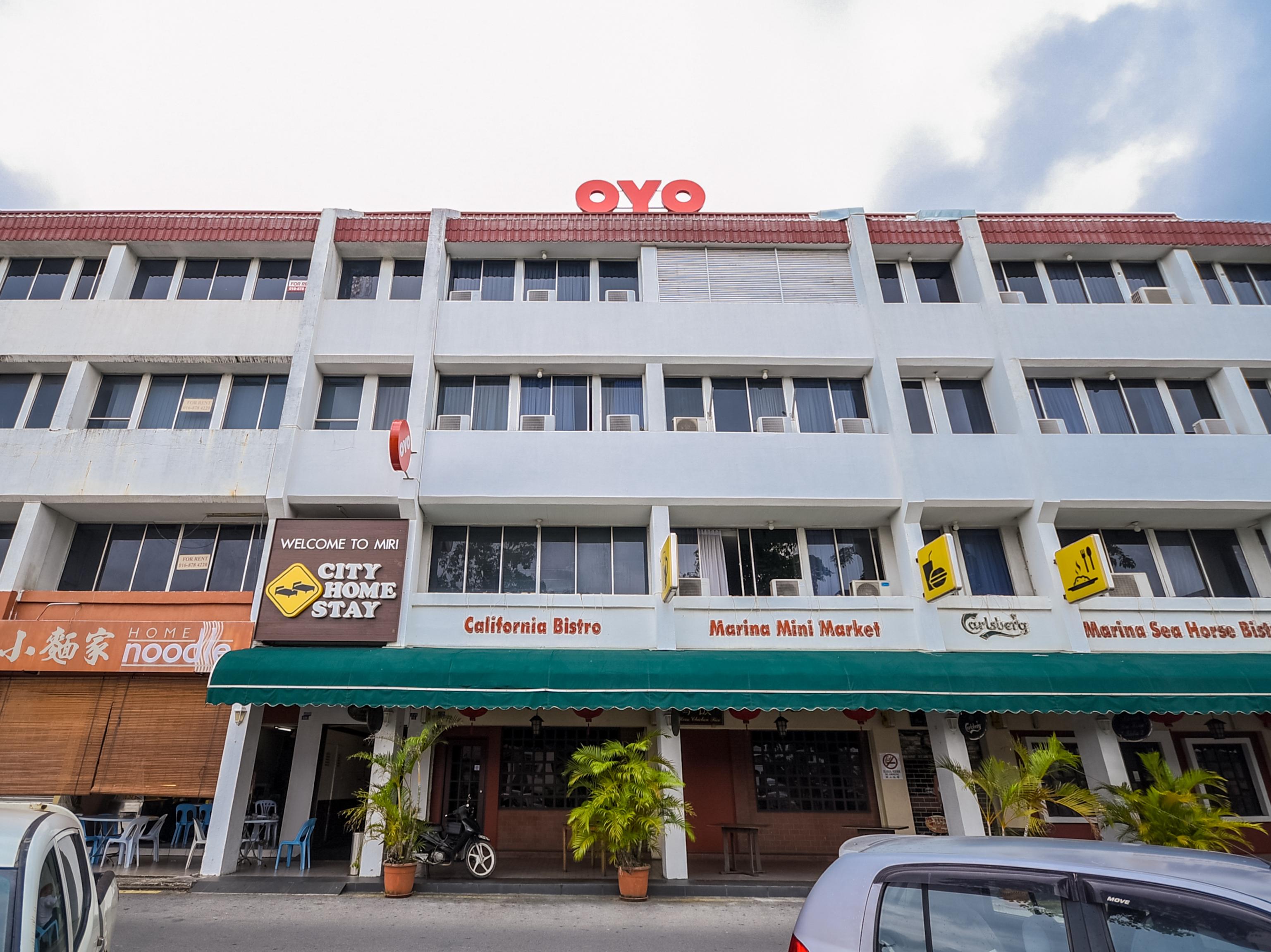 Super Oyo 89604 City Home Stay Miri Extérieur photo