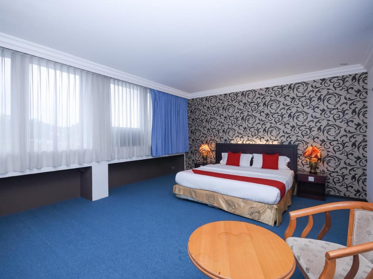 Super Oyo 89604 City Home Stay Miri Extérieur photo